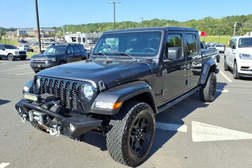 2021 Jeep Gladiator Sport photo 1