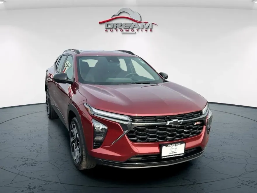 2024 Chevrolet Trax photo 1