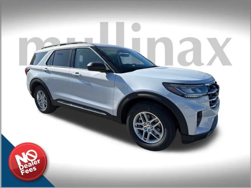 2025 Ford Explorer photo 1