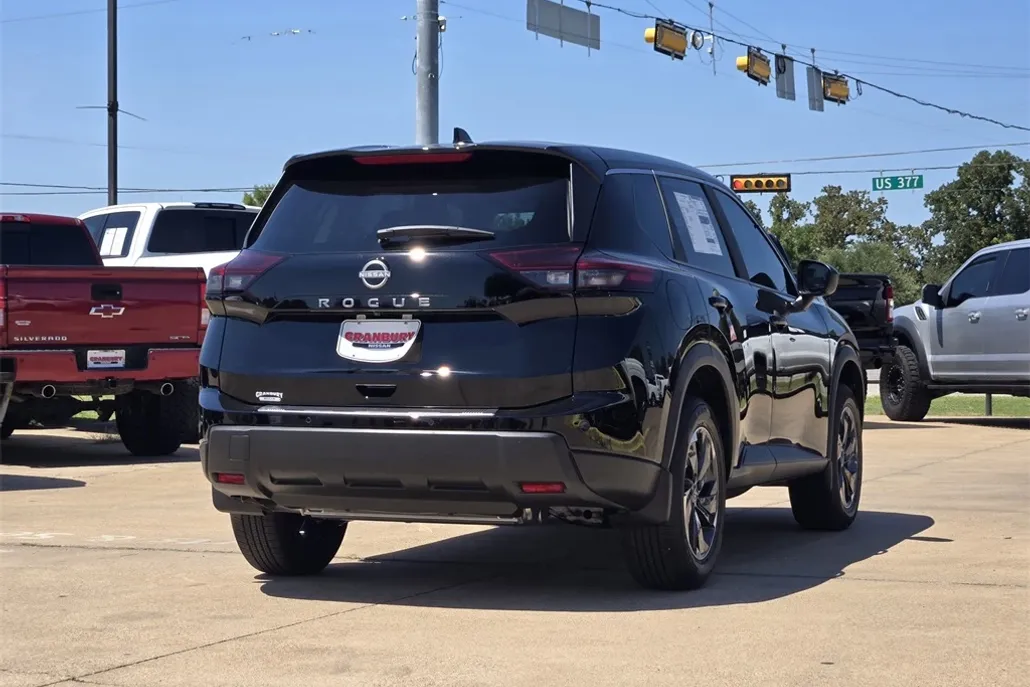 2026 Nissan Rogue SV photo 1