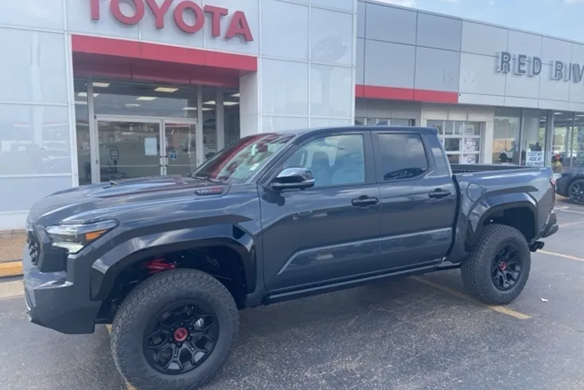 2025 Toyota Tacoma TRD Pro Double Cab photo 1