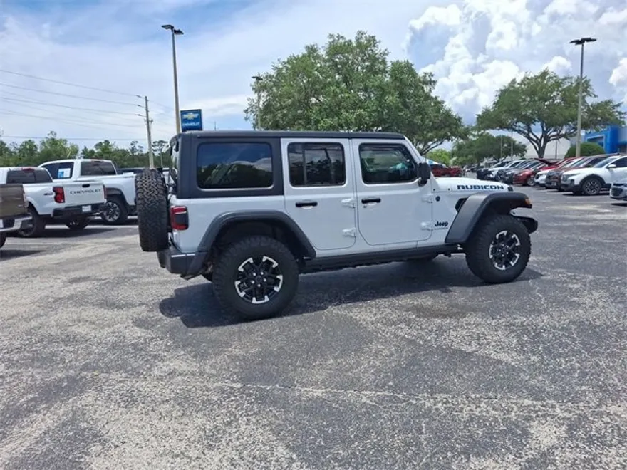 2024 Jeep Wrangler 4xe Rubicon photo 1