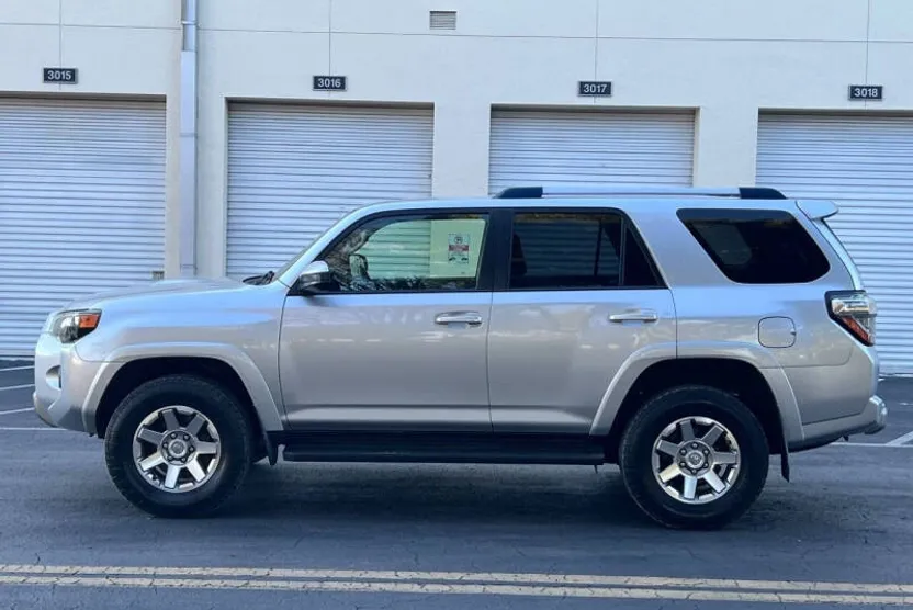 2016 Toyota 4Runner Trail photo 1