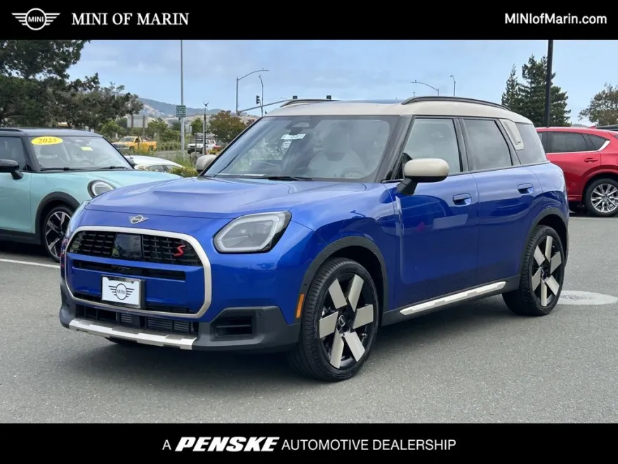 2025 Mini Countryman S ALL4 Iconic photo 1