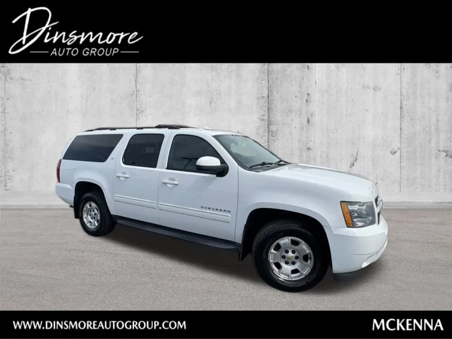 2012 Chevrolet Suburban LT photo 1