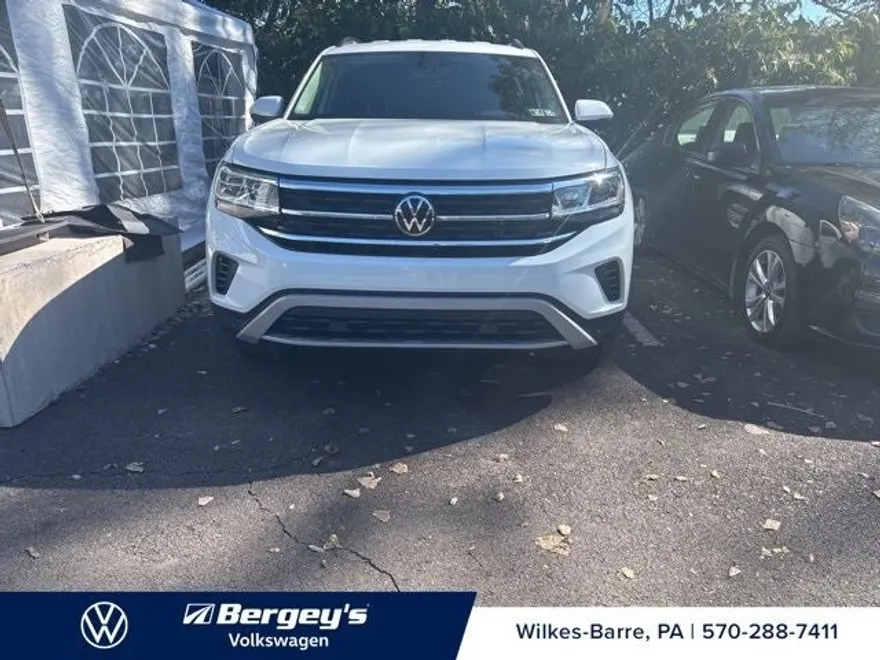 2023 Volkswagen Atlas SE Technology photo 1