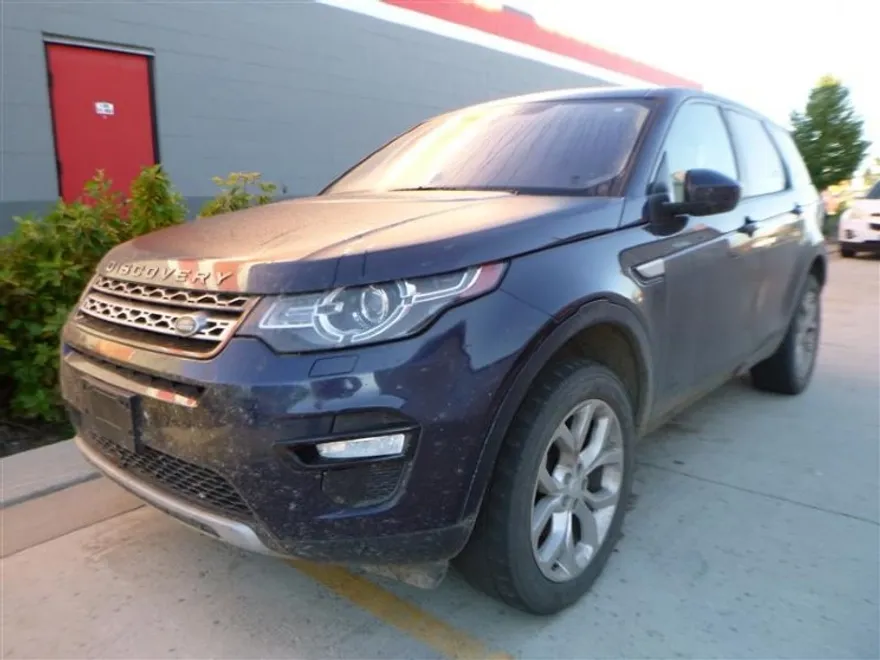 2017 Land Rover Discovery Sport HSE photo 1