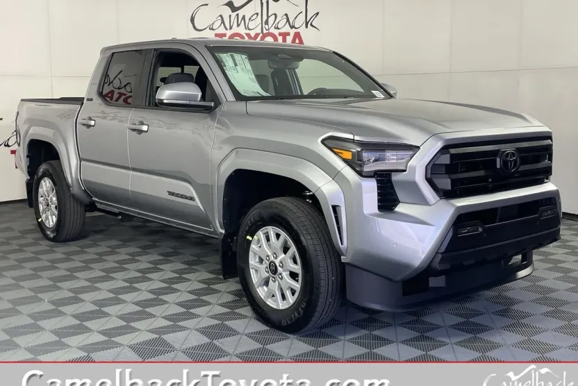 2025 Toyota Tacoma SR5 photo 1