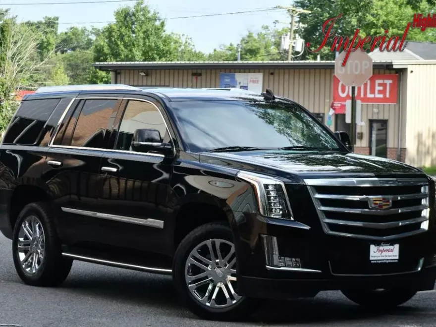 2019 Cadillac Escalade Premium Luxury photo 1