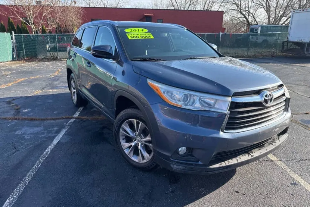 2014 Toyota Highlander XLE photo 1