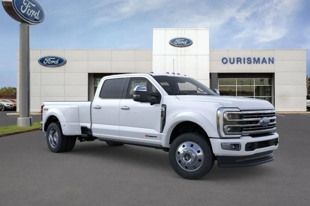 2026 Ford F-450 Platinum photo 1