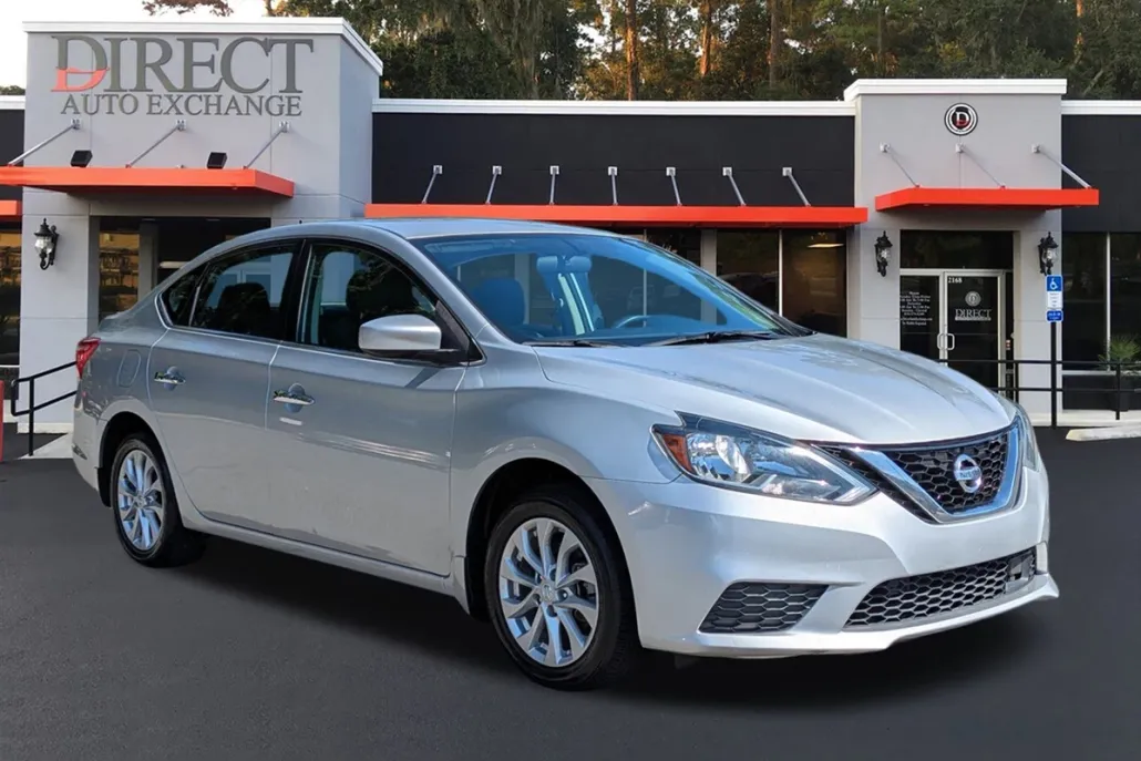 2019 Nissan Sentra SR photo 1