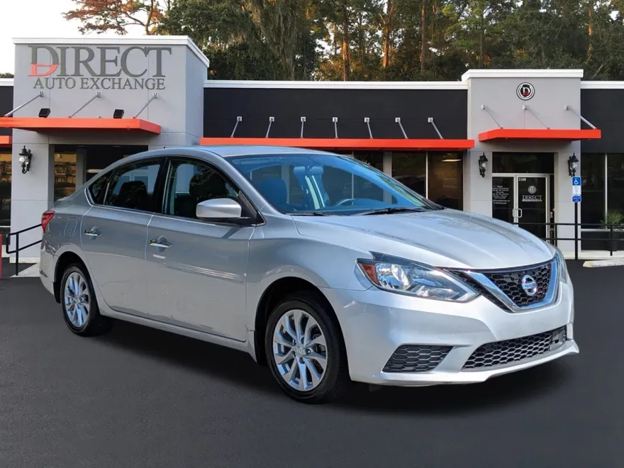 2019 Nissan Sentra SR photo 1