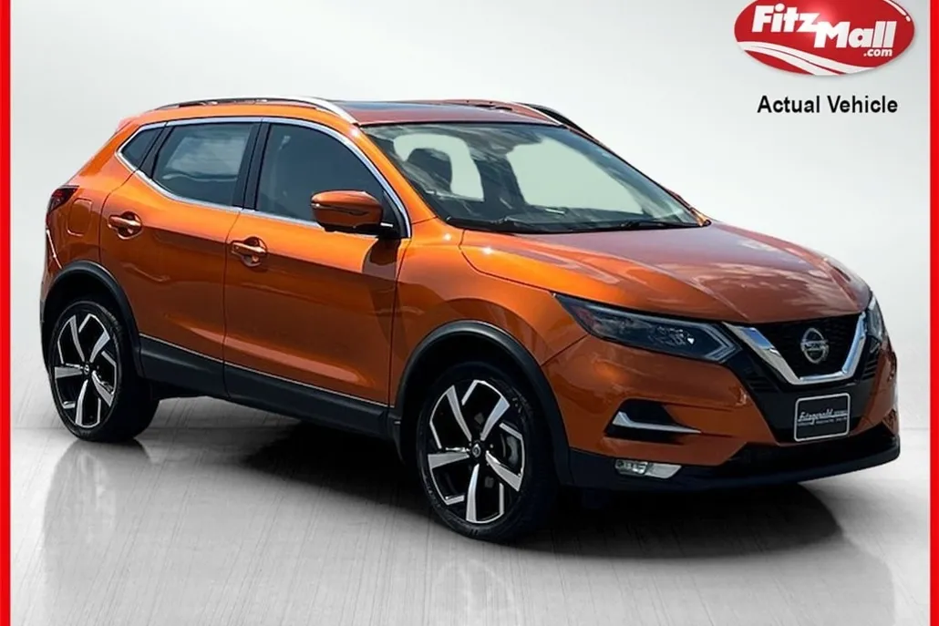 2022 Nissan Rogue Sport SL photo 1