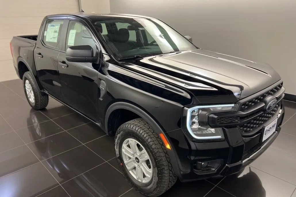 2025 Ford Ranger XL photo 1