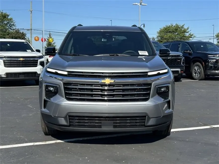 2026 Chevrolet Traverse photo 1