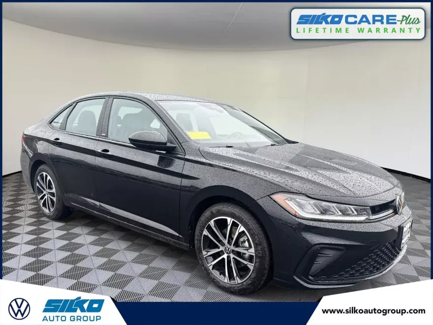 2025 Volkswagen Jetta 1.5T Sport photo 1
