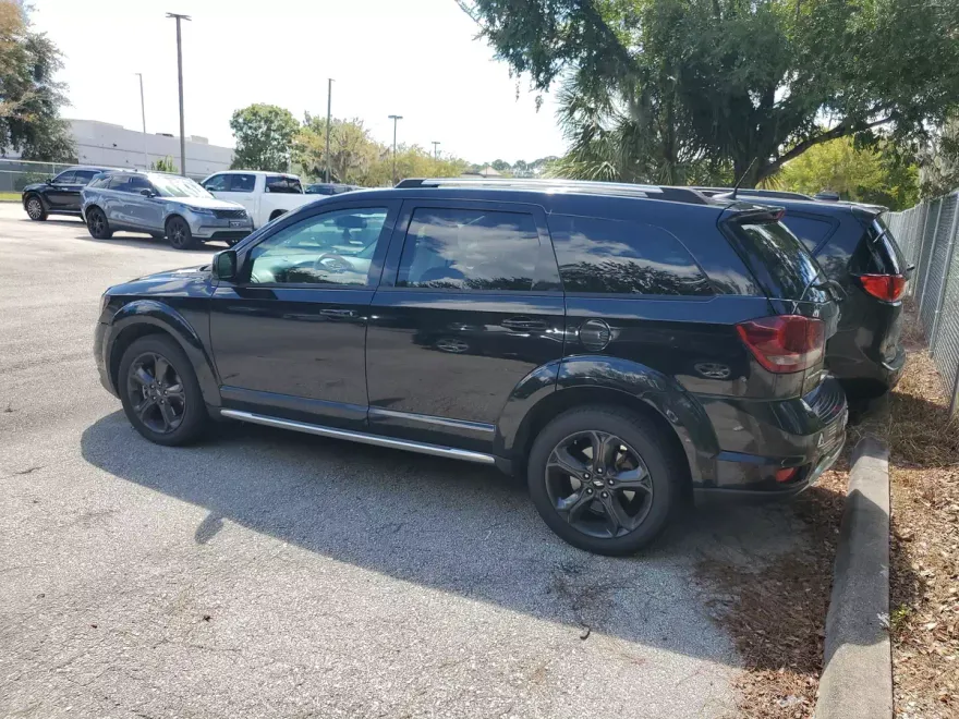 2019 Dodge Journey Crossroad photo 1
