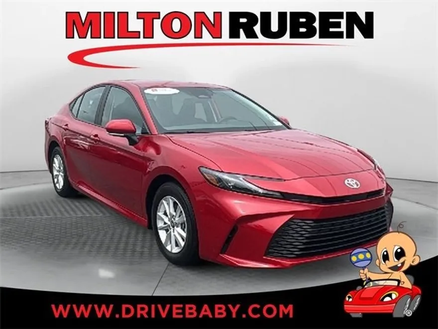 2025 Toyota Camry LE photo 1