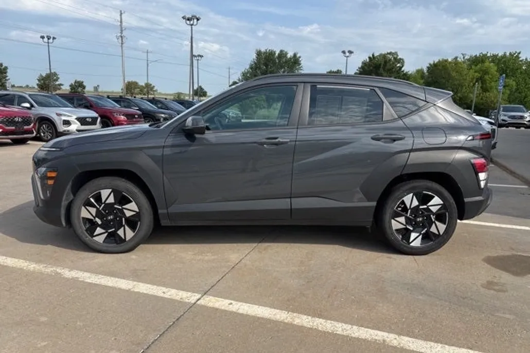 2024 Hyundai Kona SEL photo 1