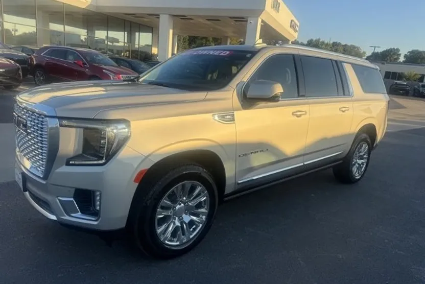 2023 Gmc Yukon XL Denali photo 1