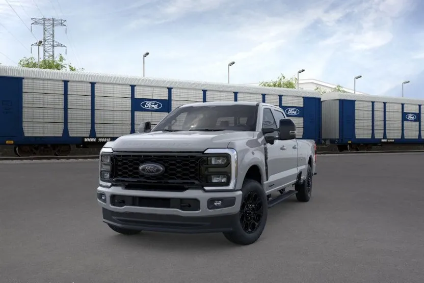 2026 Ford F-350 Lariat photo 1