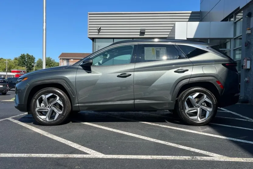 2022 Hyundai Tucson Limited photo 1