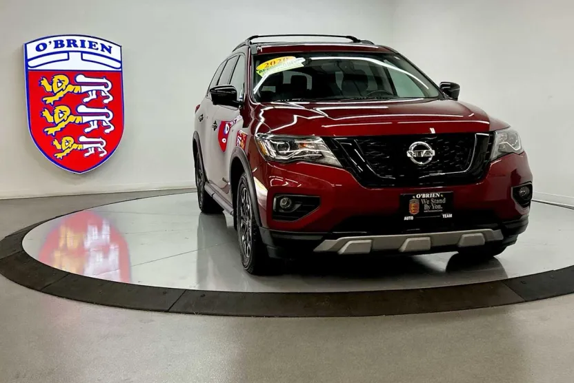 2020 Nissan Pathfinder SL photo 1