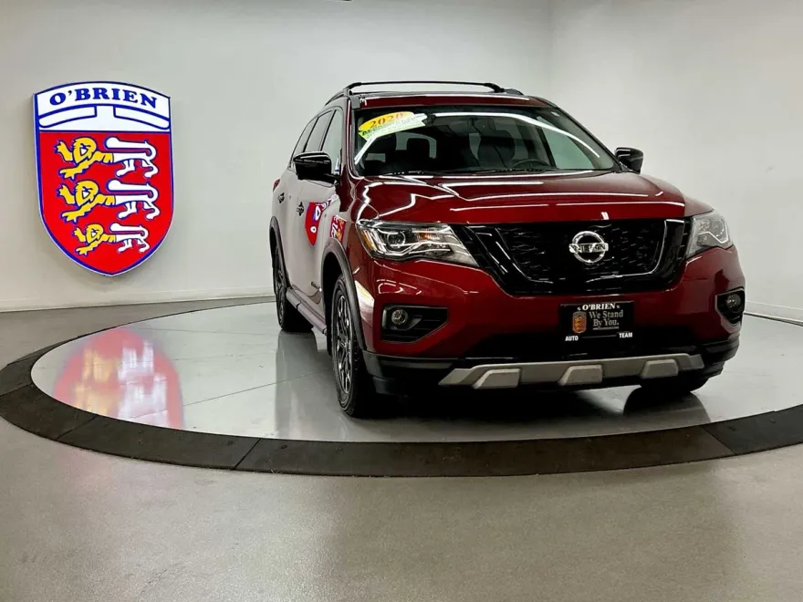 2020 Nissan Pathfinder SL photo 1