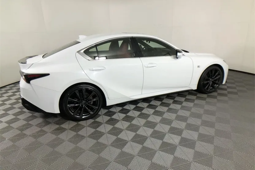 2023 Lexus IS 350 F SPORT photo 1