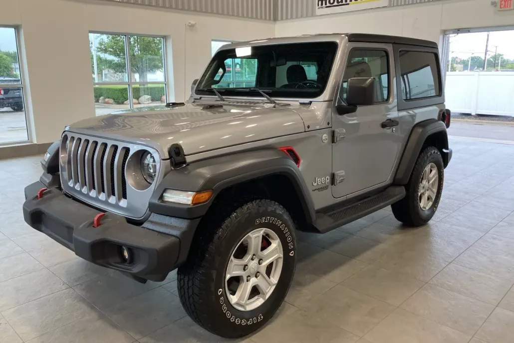 2020 Jeep Wrangler Sport S photo 1