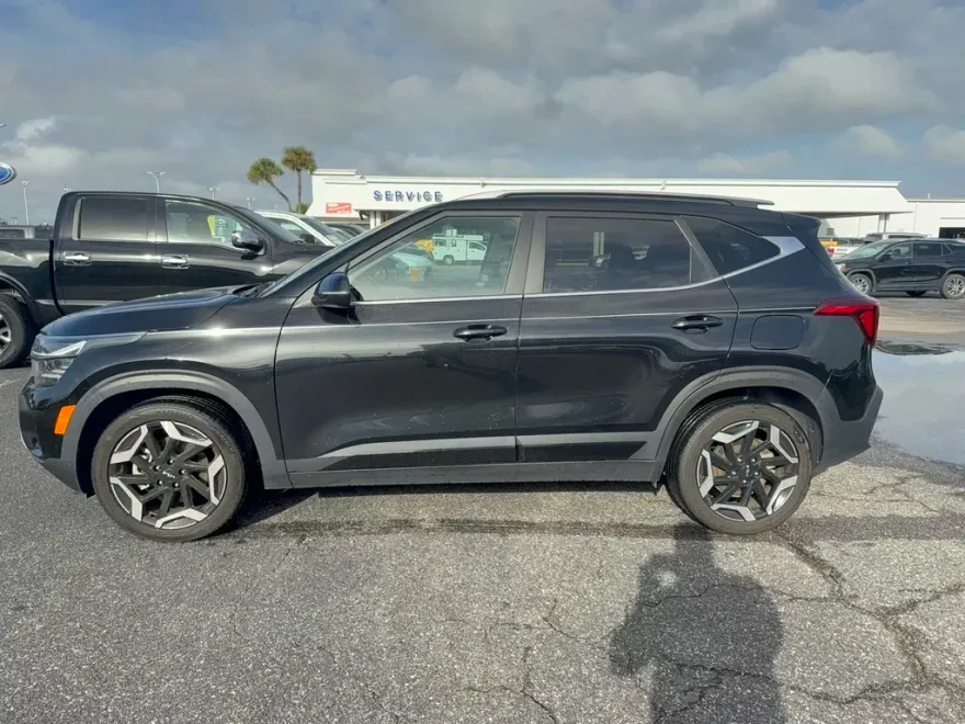 2024 Kia Seltos SX photo 1