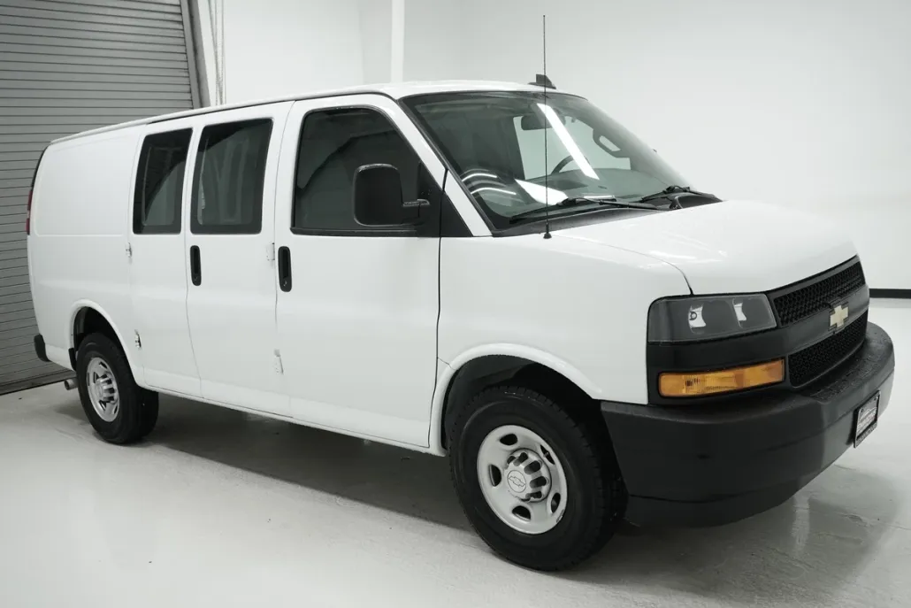 2019 Chevrolet Express 2500 Cargo photo 1