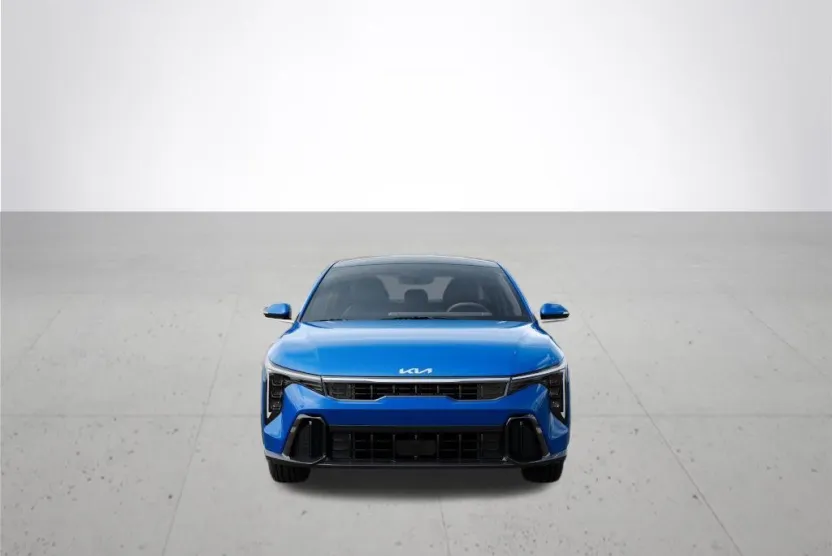 2025 Kia K4 GT-Line photo 1