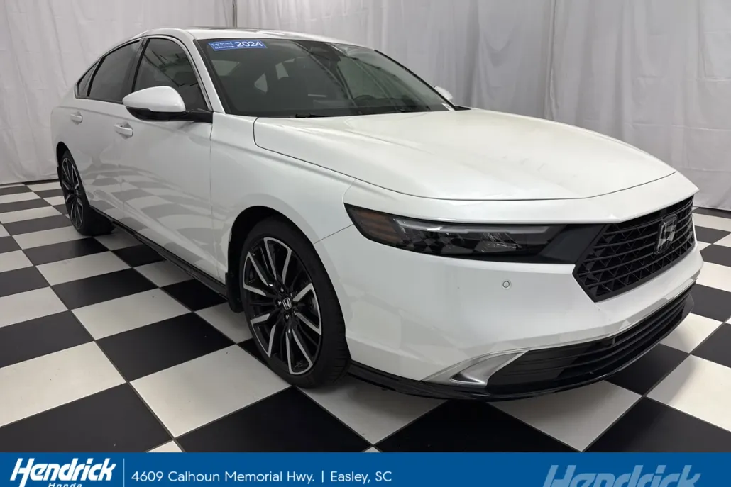 2024 Honda Accord Hybrid Touring photo 1