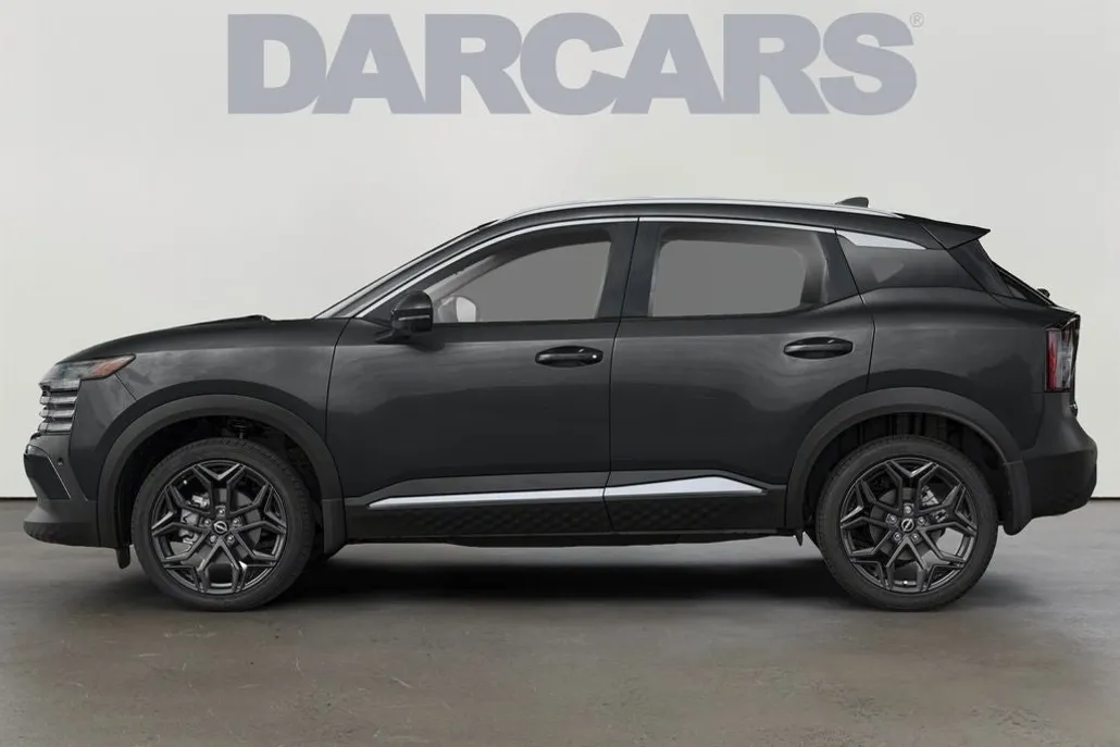 2026 Nissan Kicks SR photo 1