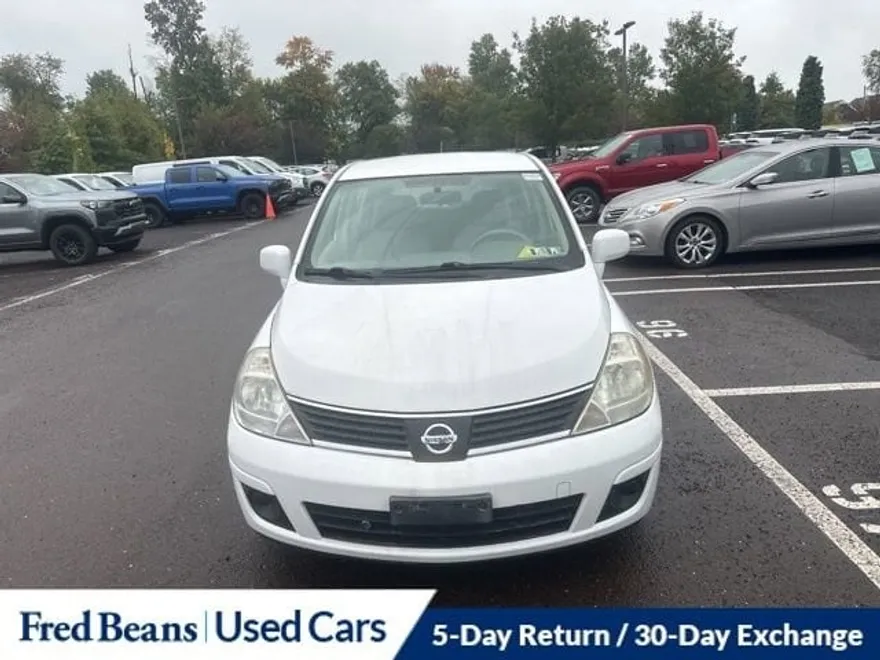 2007 Nissan Versa 1.8 S photo 1
