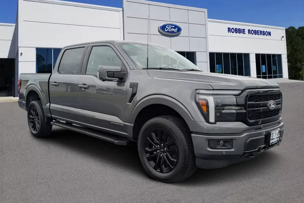 2025 Ford F-150 Lariat photo 1