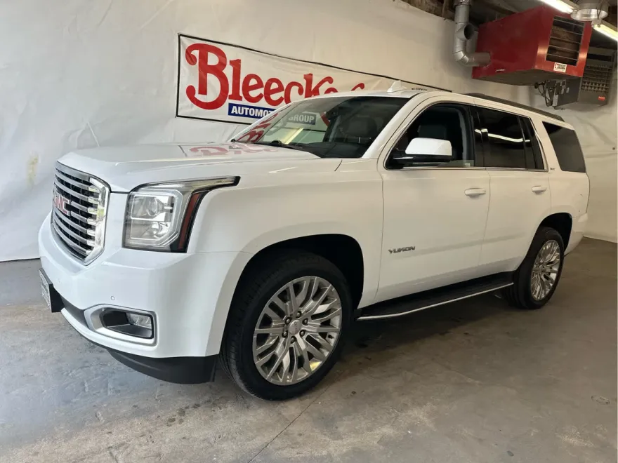 2019 Gmc Yukon SLT photo 1