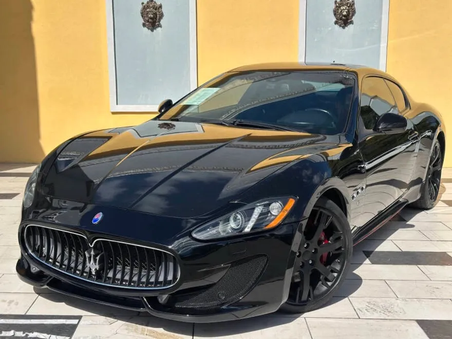 2013 Maserati Granturismo Sport photo 1