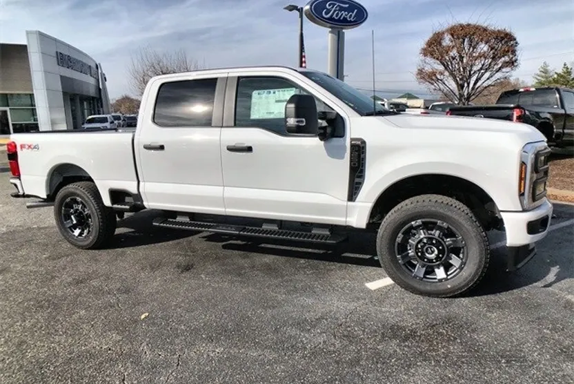 2024 Ford F-250 photo 1