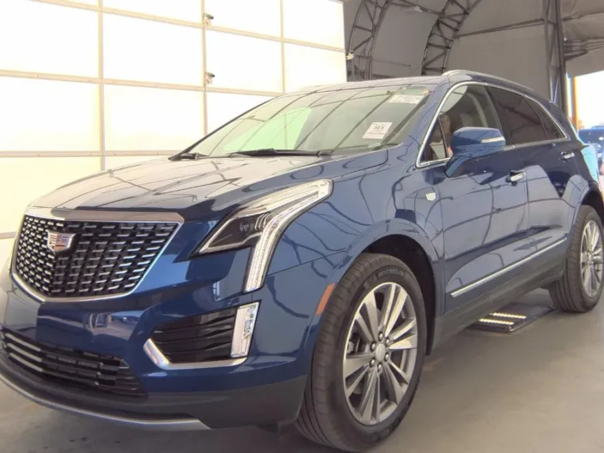 2025 Cadillac XT5 Premium Luxury photo 1