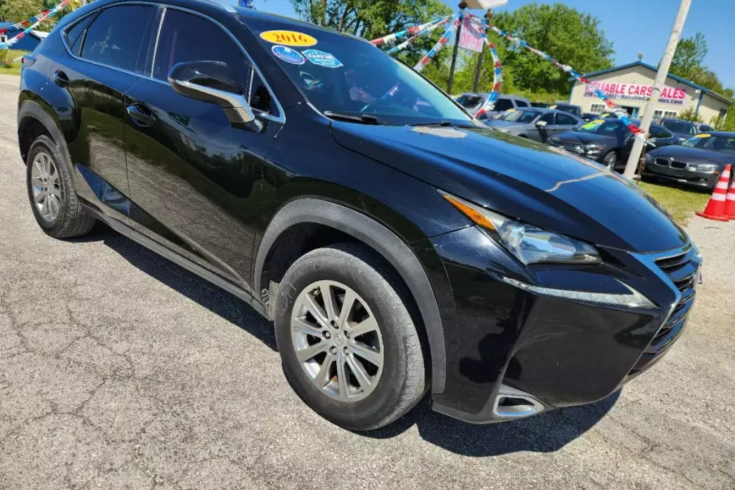 2016 Lexus NX 200t Luxury photo 1