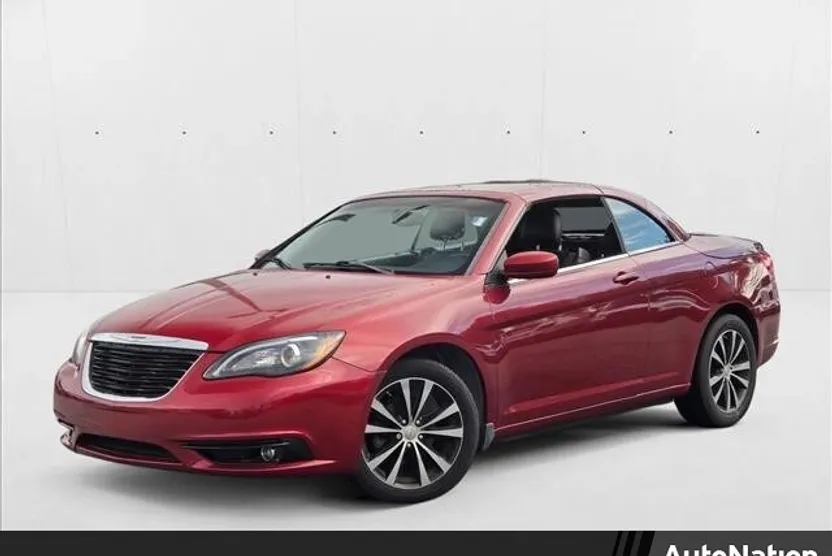 2014 Chrysler 200 S photo 1