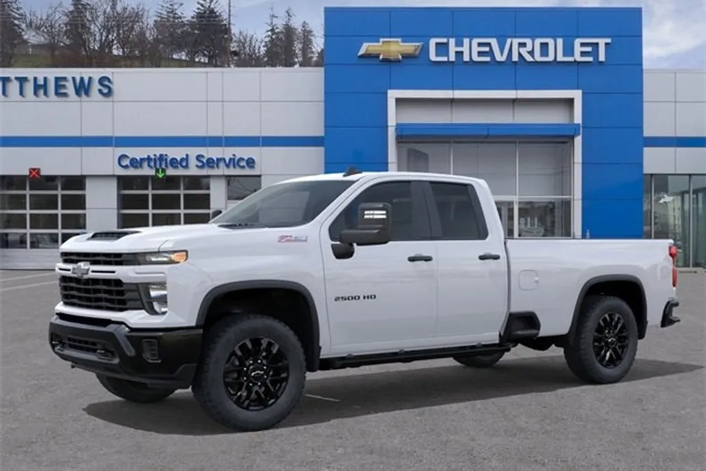 2026 Chevrolet Silverado 2500HD Custom photo 1