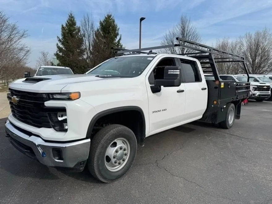 2025 Chevrolet Silverado 3500HD Work Truck photo 1
