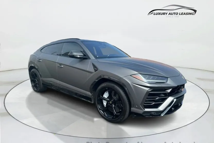 2020 Lamborghini Urus photo 1