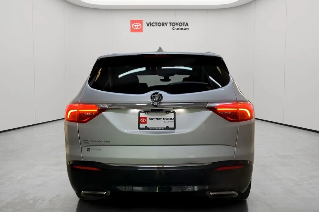 2022 Buick Enclave Premium photo 1