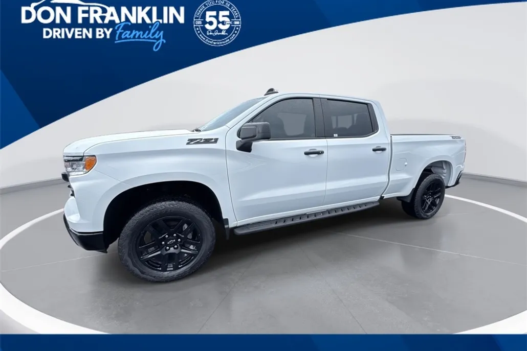 2024 Chevrolet Silverado 1500 LT Trail Boss photo 1