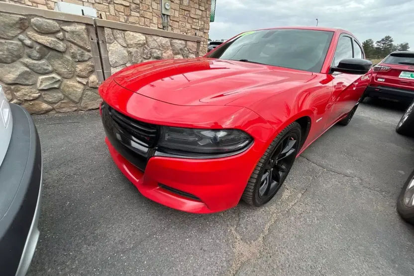 2016 Dodge Charger R/T photo 1